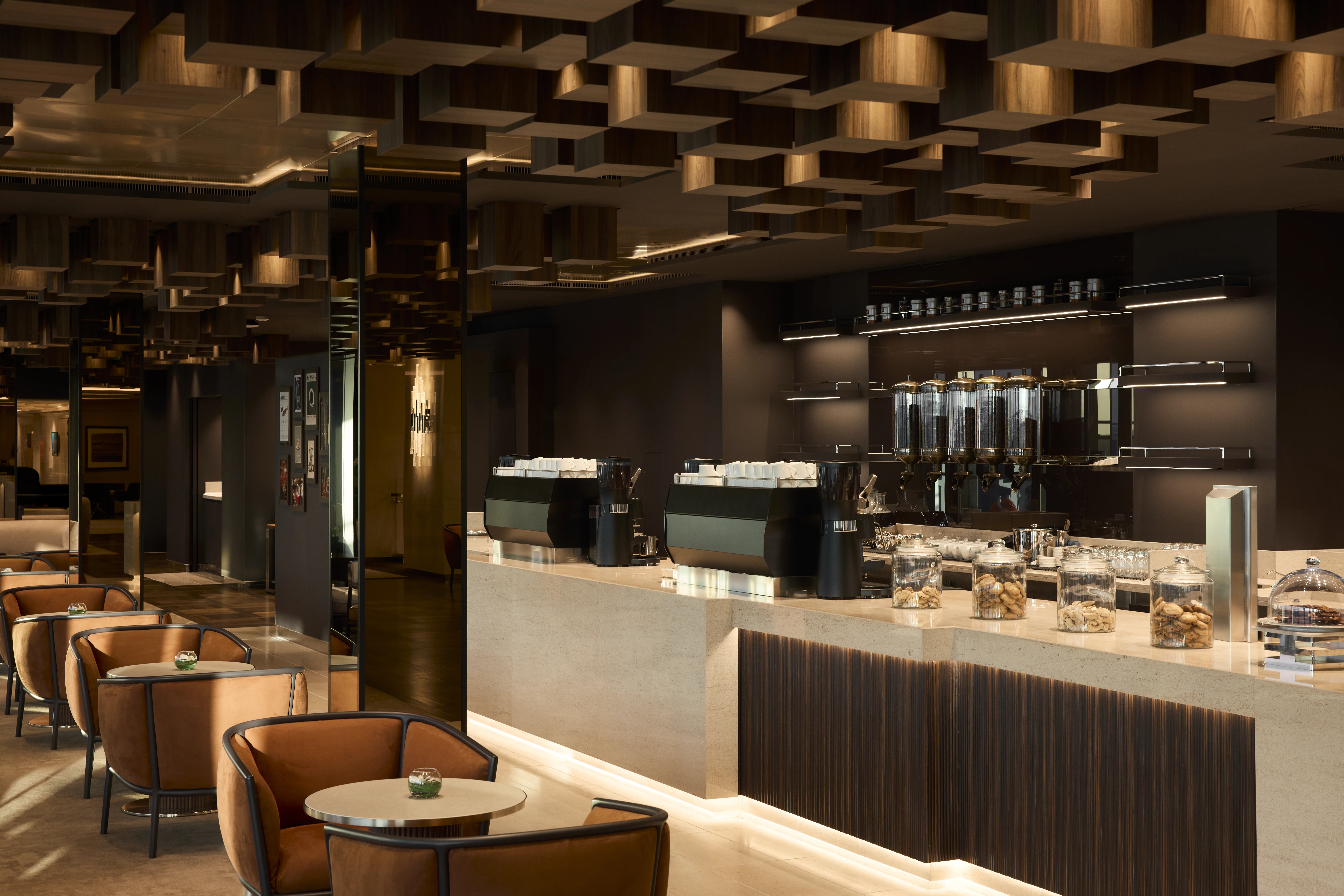 Crema Café coffee bar and lounge on EXPLORA I